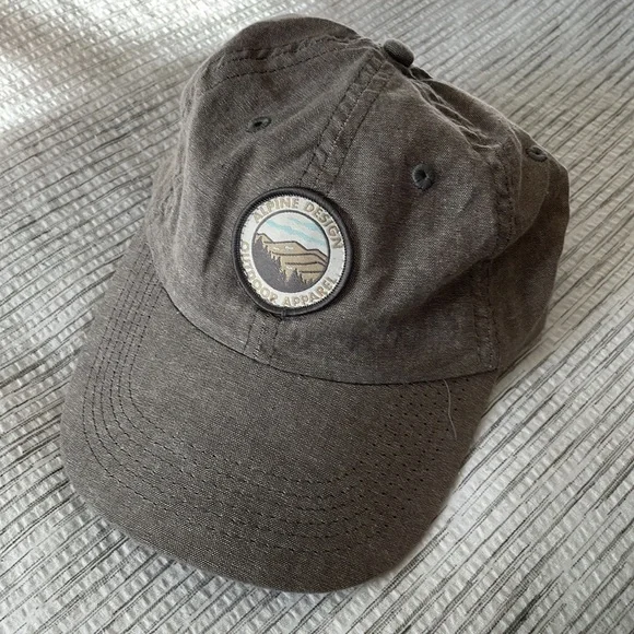 NWT Women’s Alpine Design Chambray Cap - Picture 9 of 10